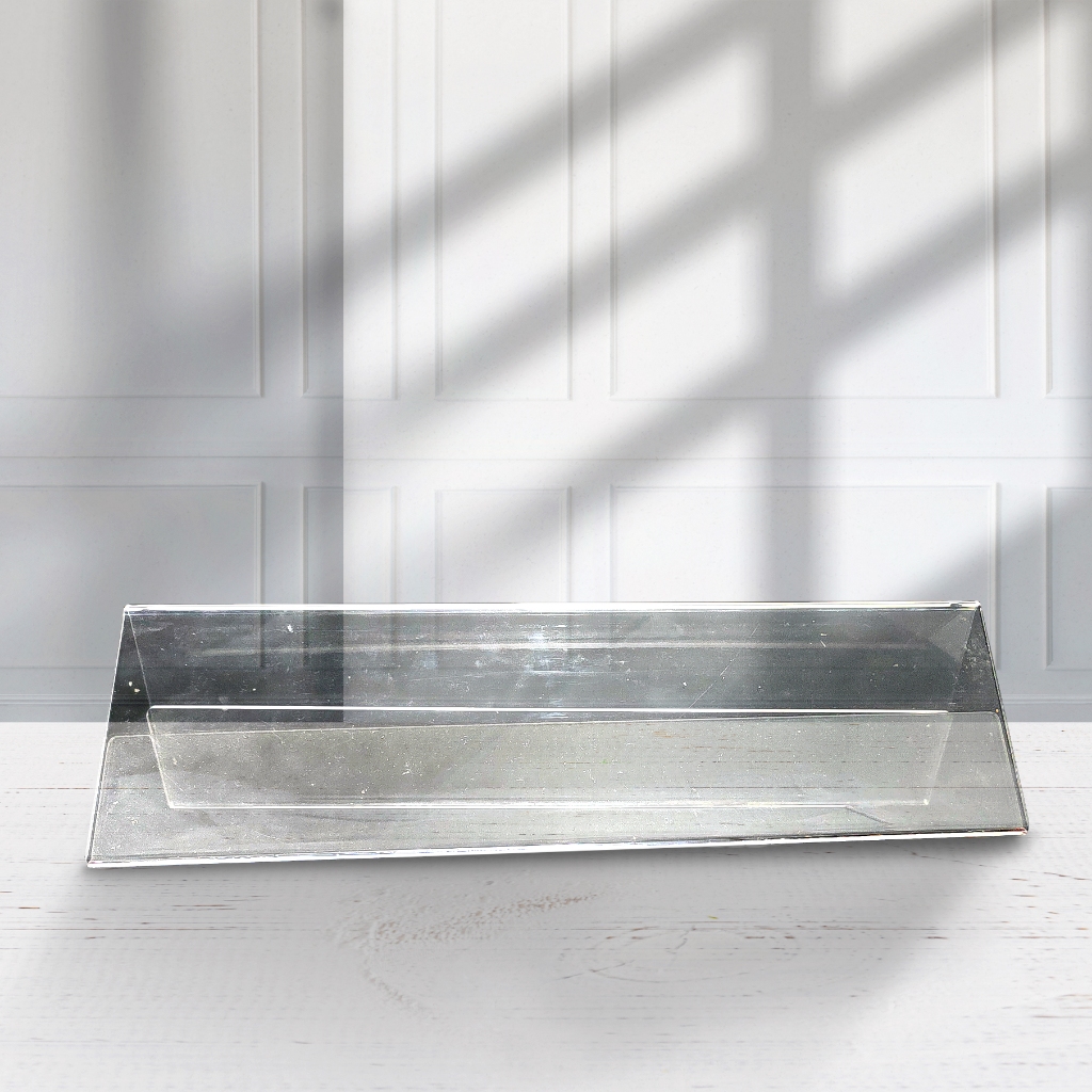 

Akrilik Papan Nama Meja Model Segitiga | Cocok Untuk Toko & Kantor | Tampil Profesional