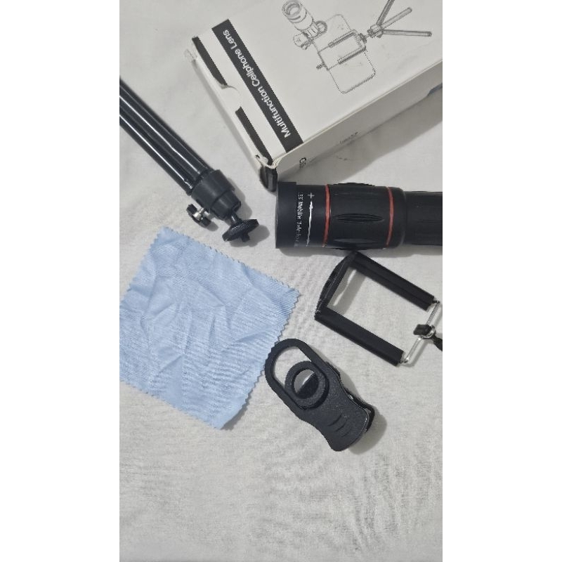 TELEZOOM APEXEL 18X LENS + TRIPOD