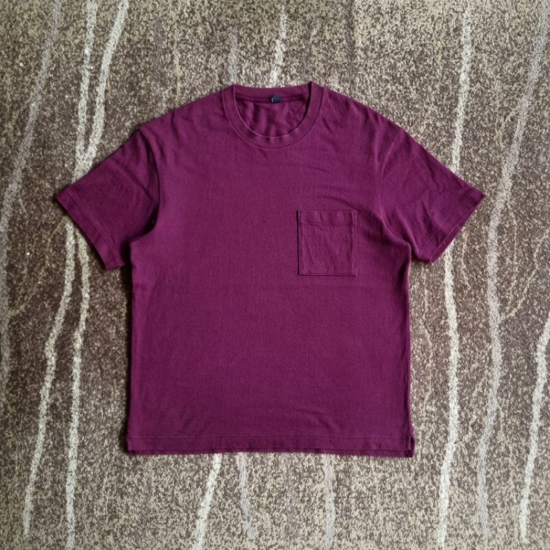 Kaos Uniqlo Pocket