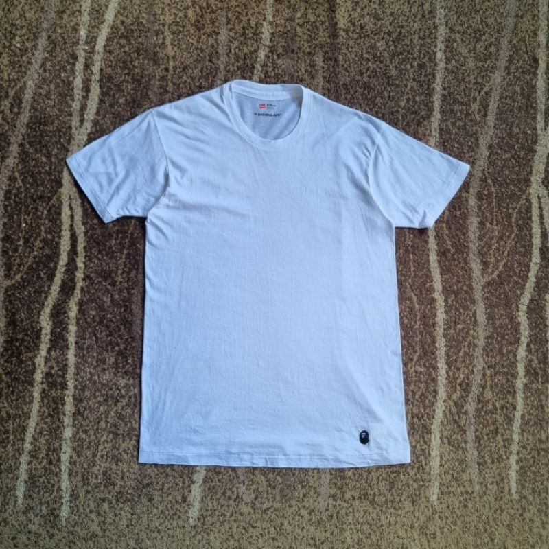 Kaos A Bathing Ape x Hanes