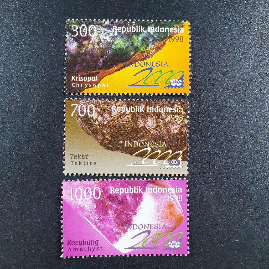

Perangko Batu Mulia Seri 2 Tahun 1998 Set