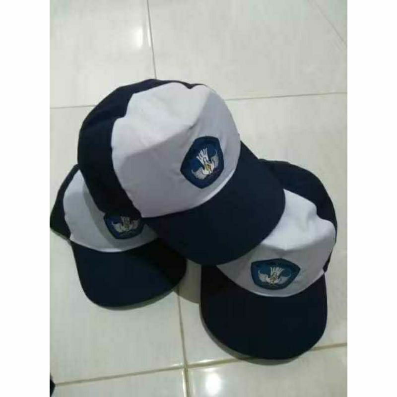 Topi SMP logo tut wuri handayani
