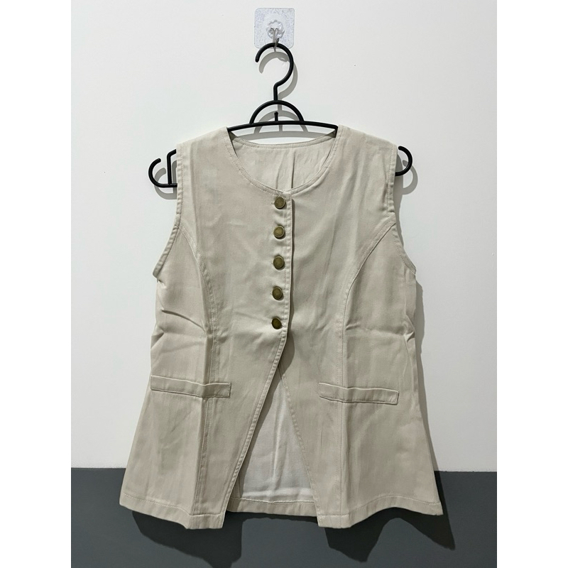 Vest Wanita Cream
