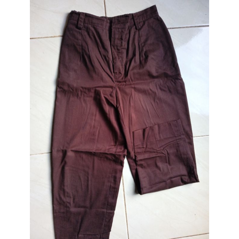 [Preloved] Seragam Celana Pramuka SMP SMA MAN
