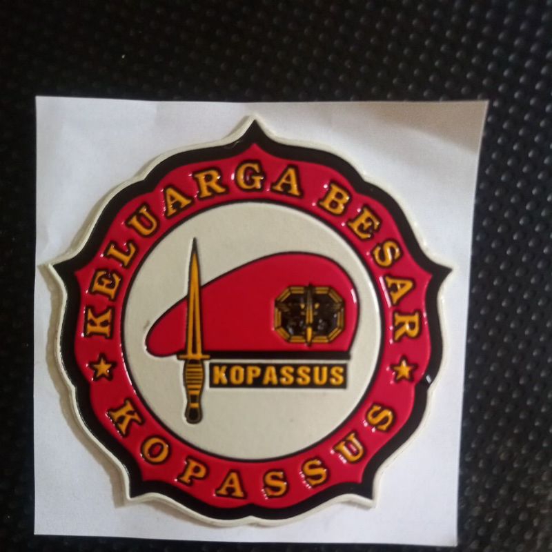 

stiker embos logo Keluarga Besar Kopassus gerigi