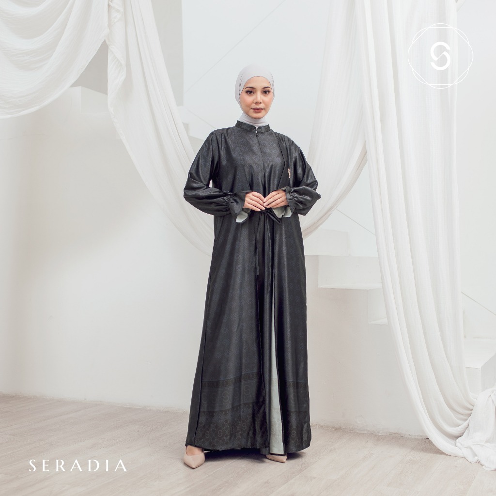 Seradia Dress - Aira Black