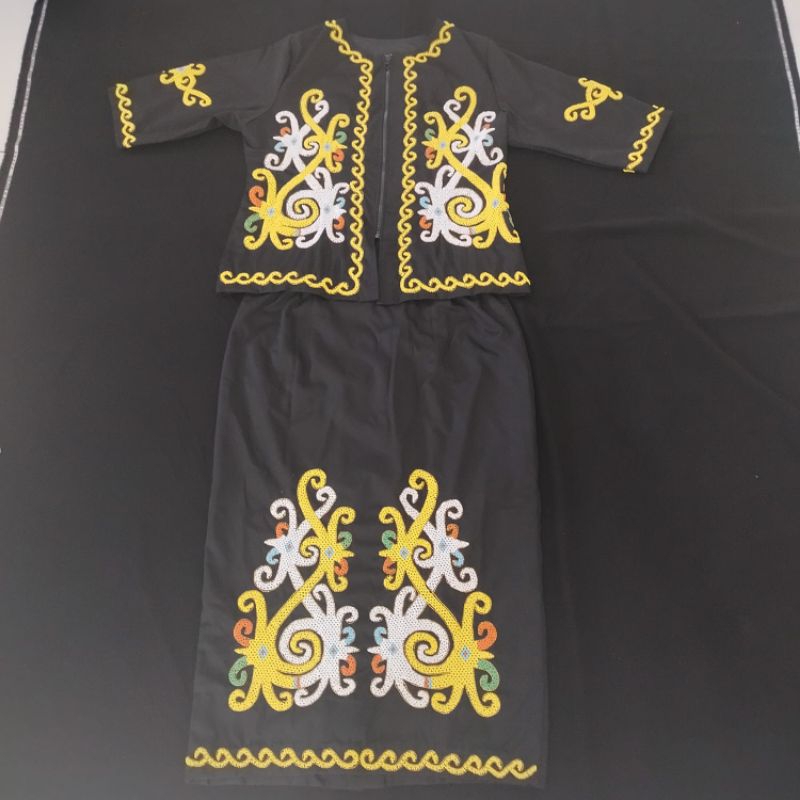 Baju Dayak Kenyah