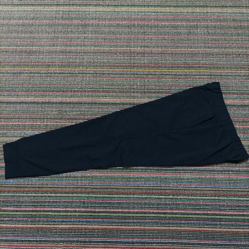 Celana olahraga second uniqlo navy sport