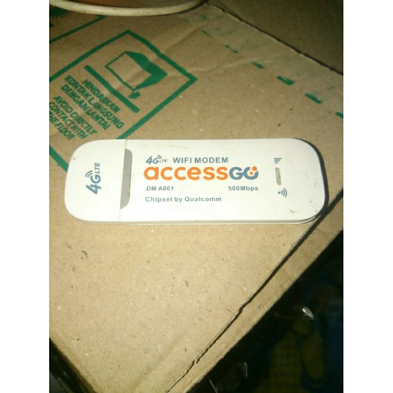 AccessGo DM A001 Wifi Dongle Modem LTE 4G Kondisi Rusak Kedip Merah