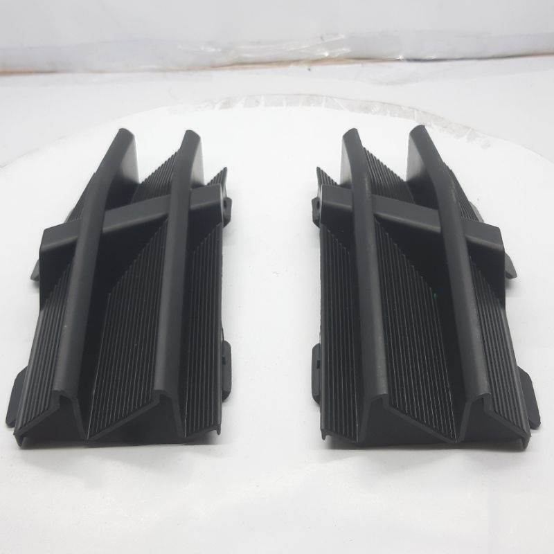 tutup tawing tutup bemper mobil avanza xenia 2019 -2020 original