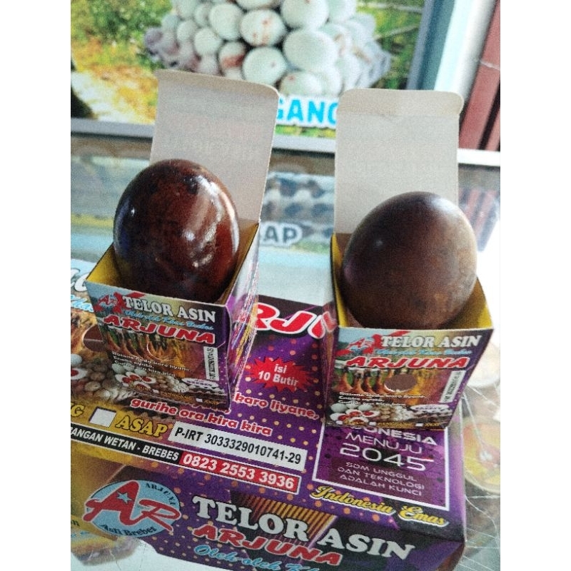 

TELUR ASIN BAKAR ISI 6 PCS ASLI BREBES