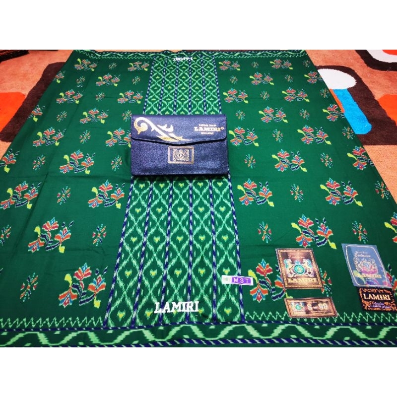 sarung lamiri kembang