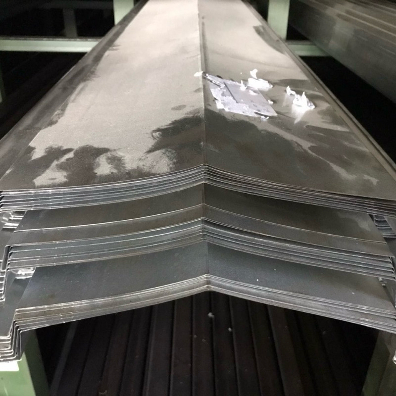 Nok Spandek Nok Atap Spandek Panjang 3 Meter Kanopi Atap Baja Ringan