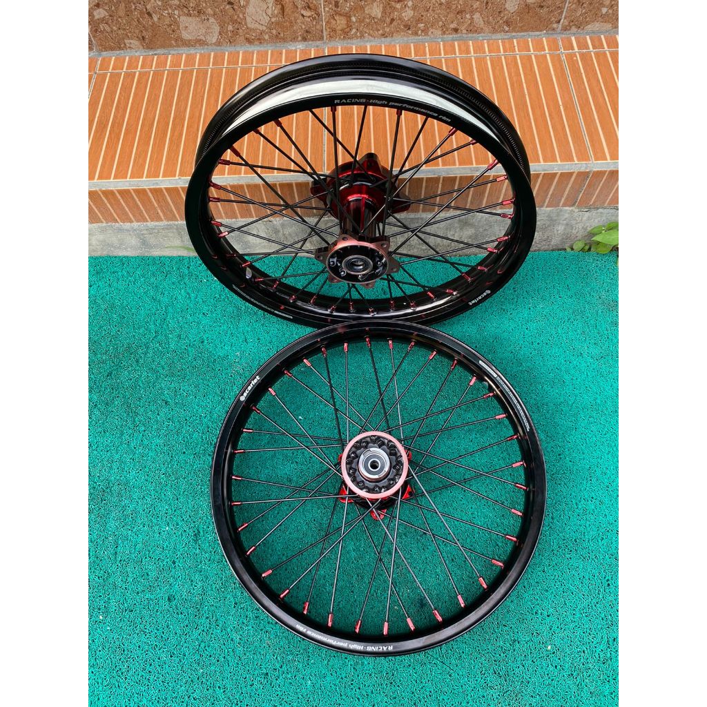 Wheelset Surex KLX Velg Scarlet 160/185 Ring 17 Tanpa Ban PNP D-Tracker 150