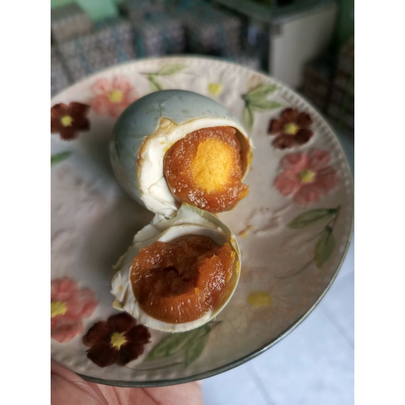 

telur asin masir isi 10 butir/pack .