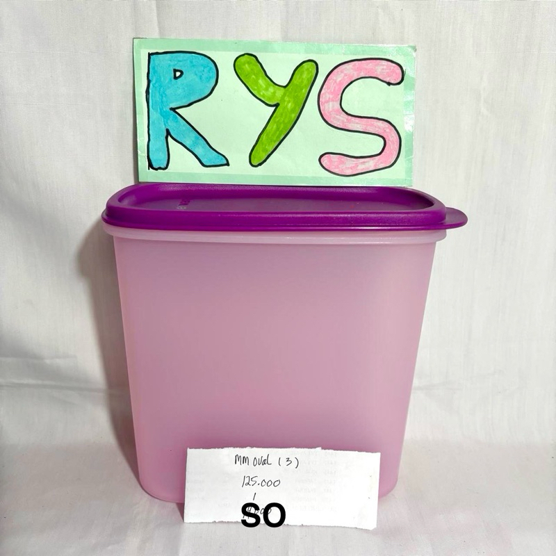 TUPPERWARE MM OVAL MEDIUM