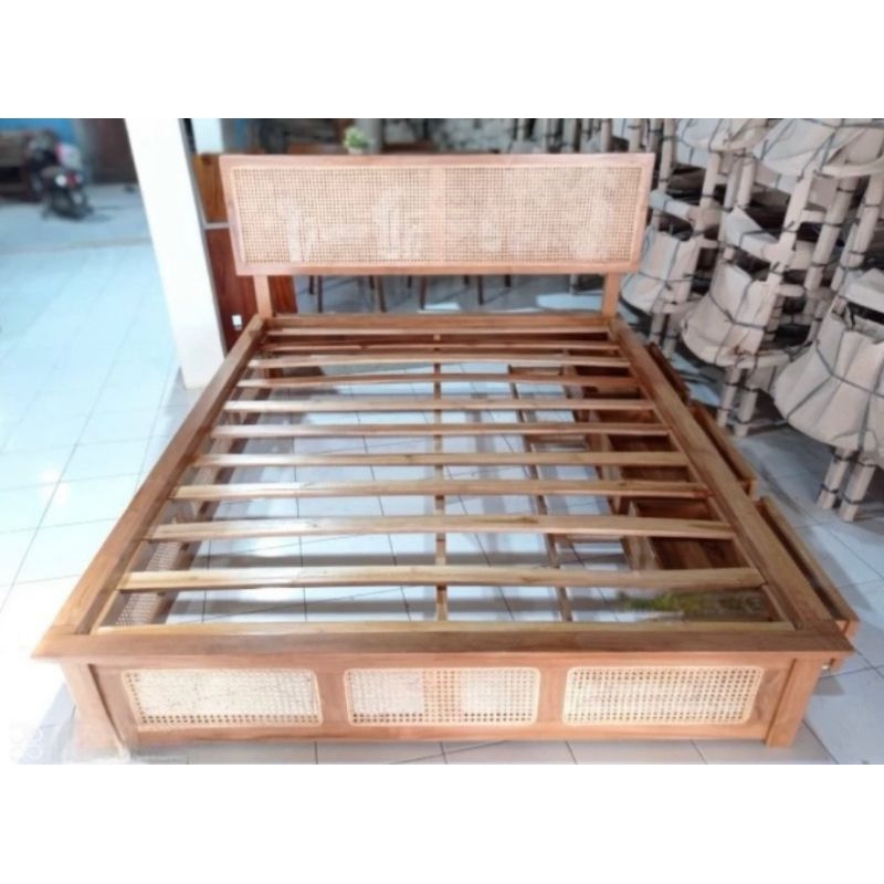 RAY dipan tempat tidur laci, dipan laci, dipan jati rotan