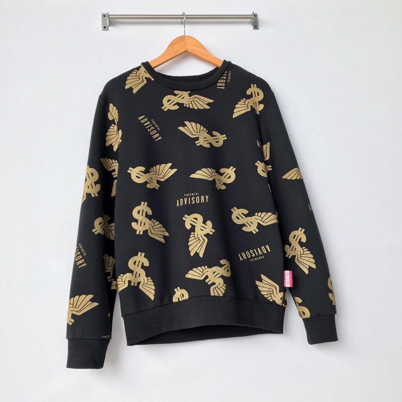 M PARENTAL ADVISORY Crewneck AOP Print Streetwear Y2K Hitam Gold