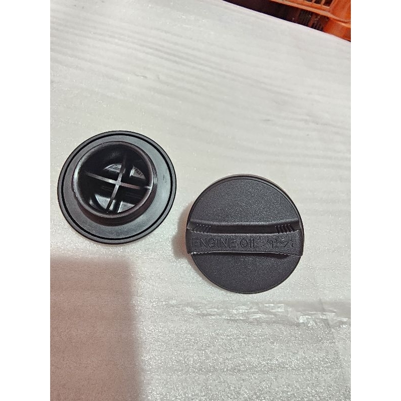 Tutup oli mobil universal Toyota daihatsu