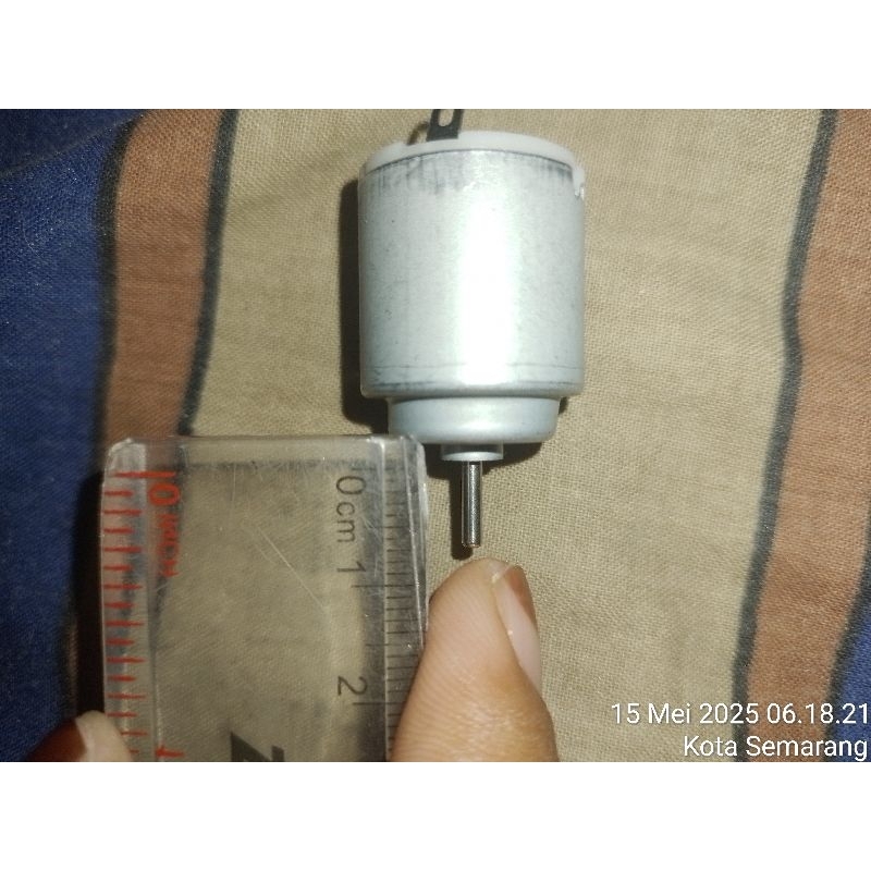 R140 KECIL Dinamo 3-12V DC motor toy 3V - 12V Kipas angin mini