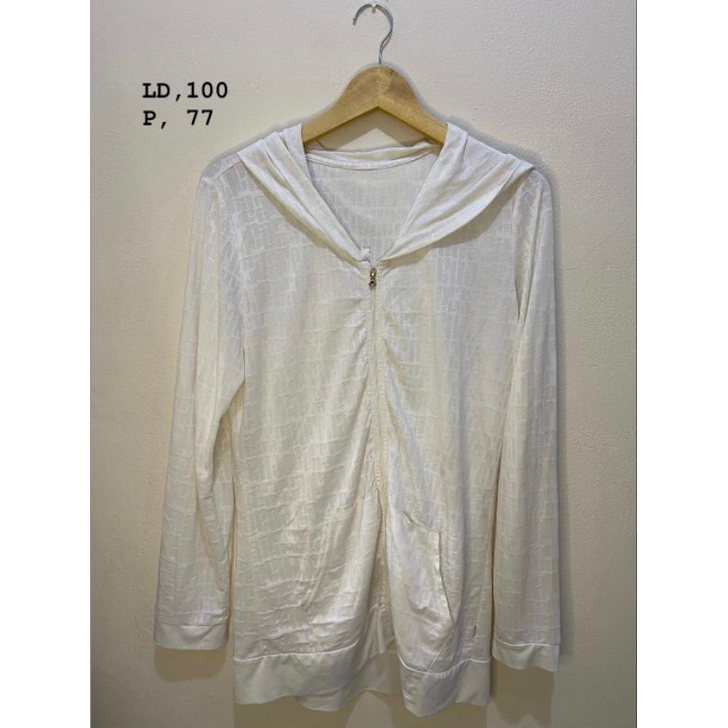 Preloved Baju Olahraga