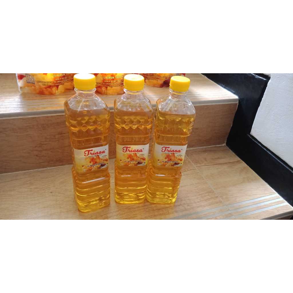

[PROMO] MINYAK GORENG TRIASA 900ml (ECER)