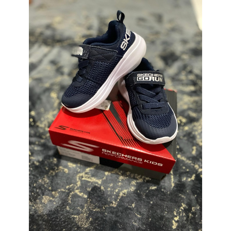 preloved sepatu anak Skechers GO RUN FAST - THARO