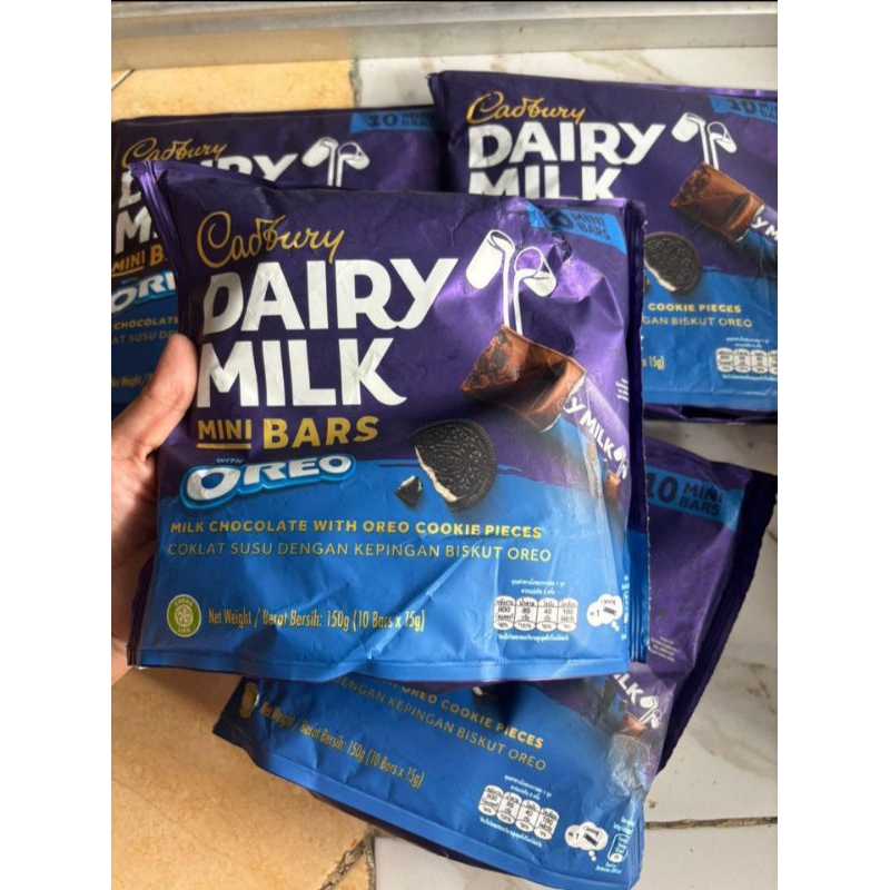 

DAIRY MILK MINI BARS OREO