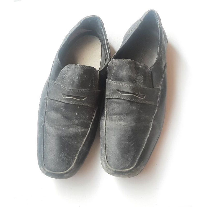 Sepatu Kulit Pentofel Merek Fladeo Slip On Kerja Pria Preloved PL Prelove