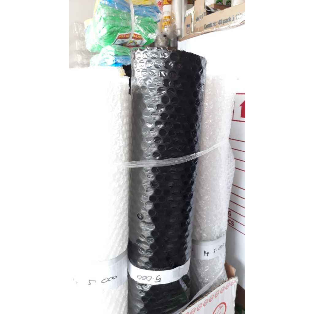

Bubble wrap tebal merk SIP ukuran 60 cmx2 meter warna hitam dan bening