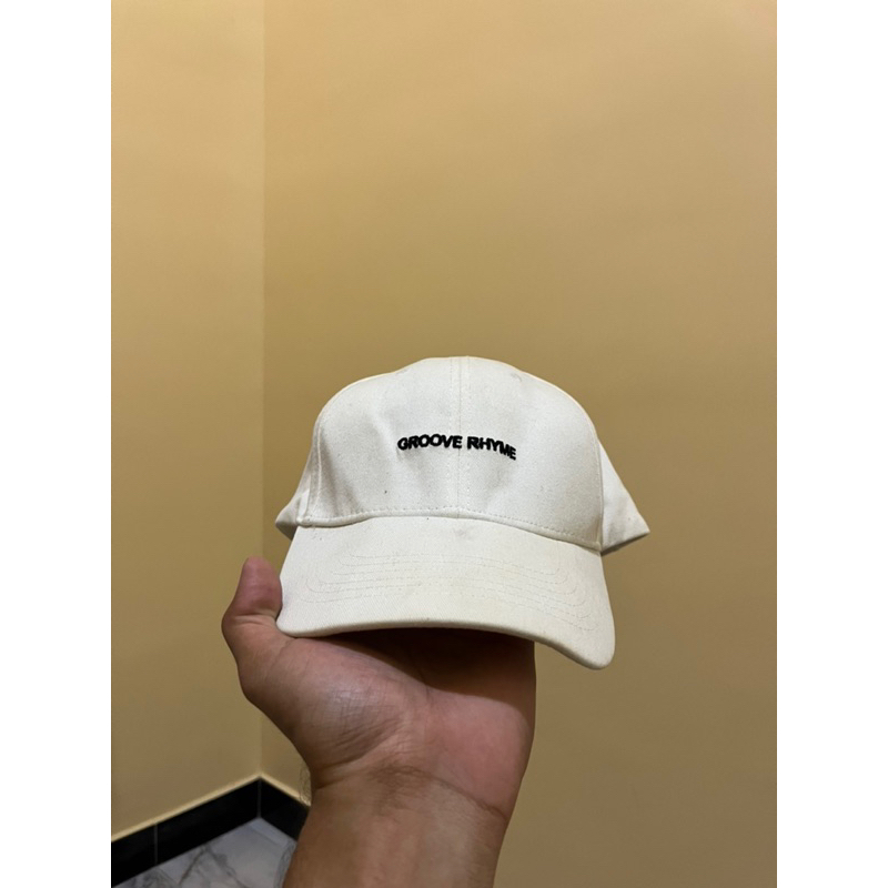 Topi groove rhyme