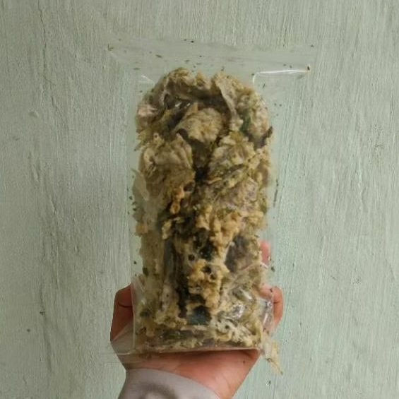

Keripik Bayam Renyah Gurih Oleh-Oleh Khas Kediri