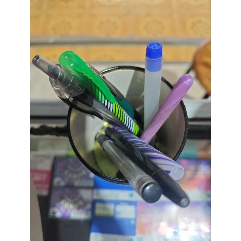 

Tempat Pensil / Bolpon / Tempolong Kecil Bahan Kaleng