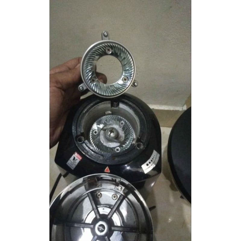Grinder kopi espresso n900