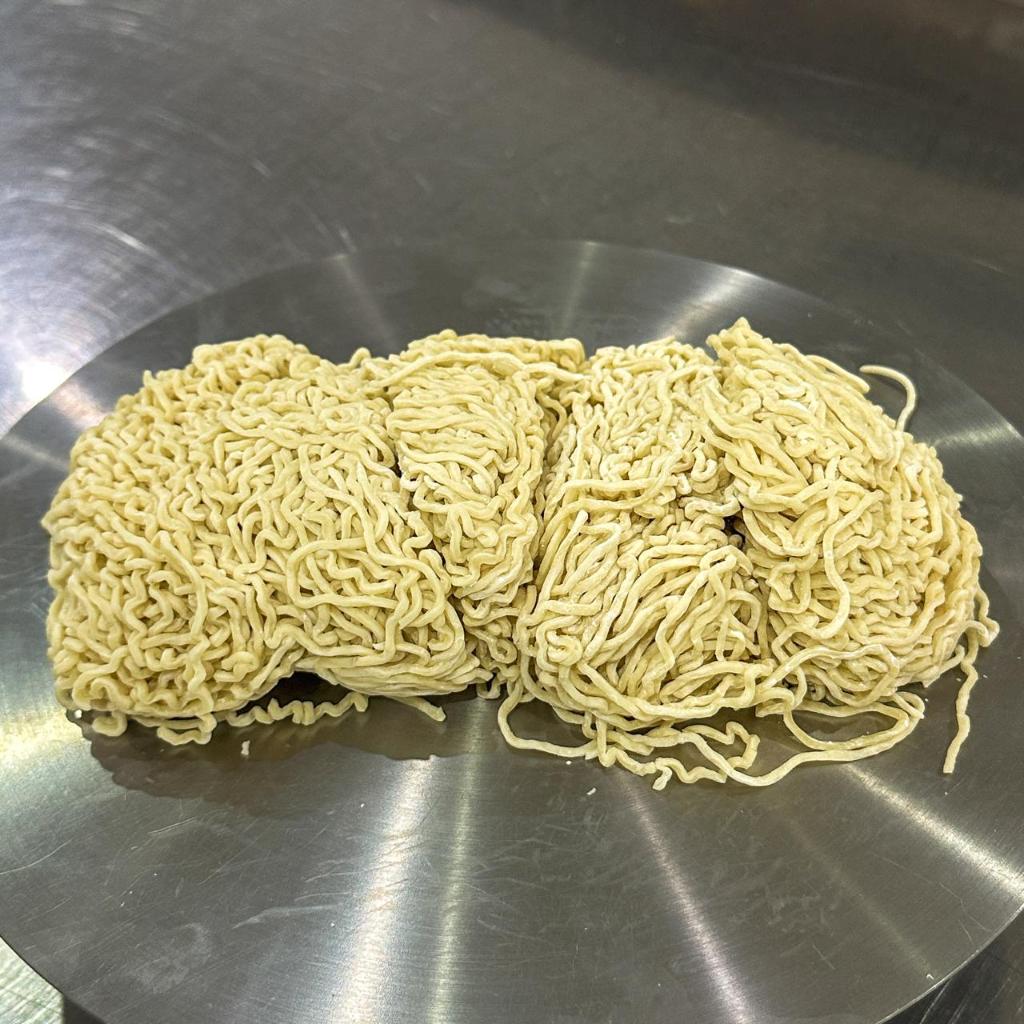 

Mie Telur Keriting Fresh Homemade – Siap Masak 500 gram