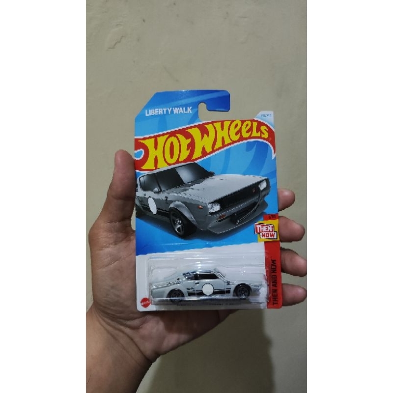 hotwheels LBWK nissan skyline 2000gt
