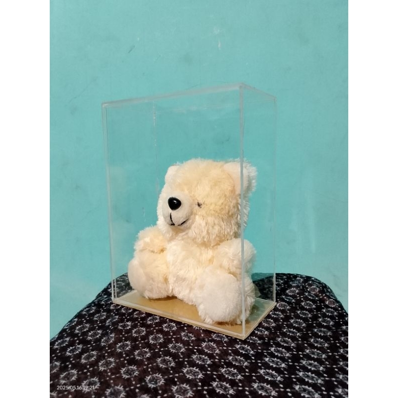 

custom kotak kado akrilik/mahar