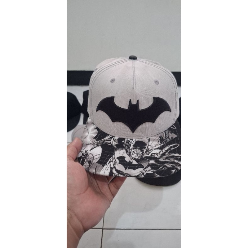 Topi Batman Official