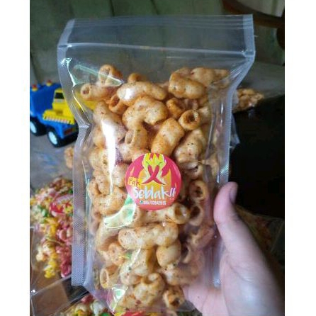

Makaroni pedas daun jeruk