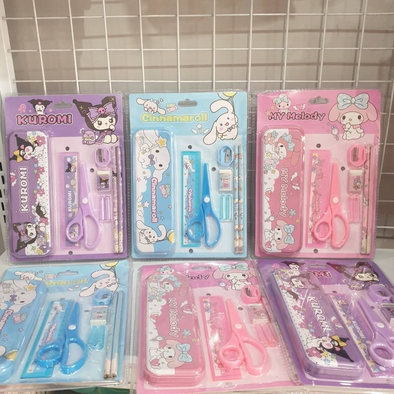 

Qreinashop Set Alat tulis karakter s4nrio / paket alat tulis / set tempat alat tulis / stationery set / set alat tulis gunting penggaris pensil isi 6 macam