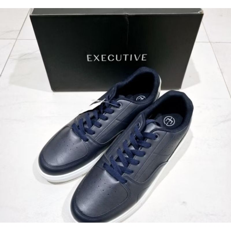 Sepatu Sneakers Executive Original Navy