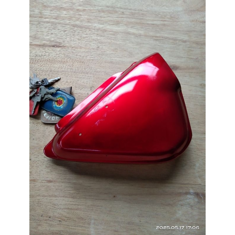 Box bok Aki Honda CB100 CB125 Cancut UTN