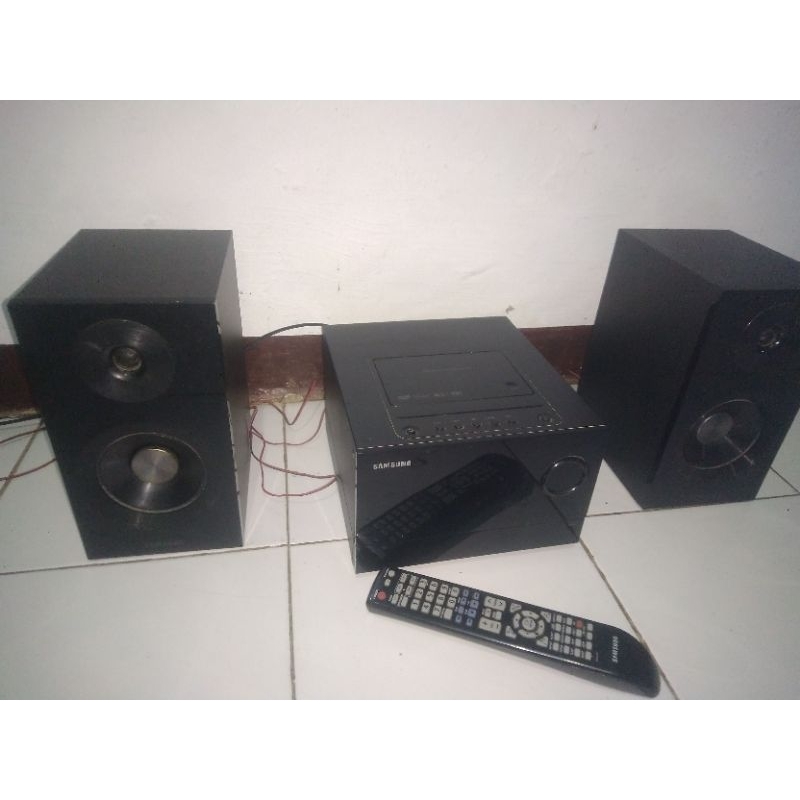 Speaker Home Theater Samsung Mini Compo MM-C330D Full set