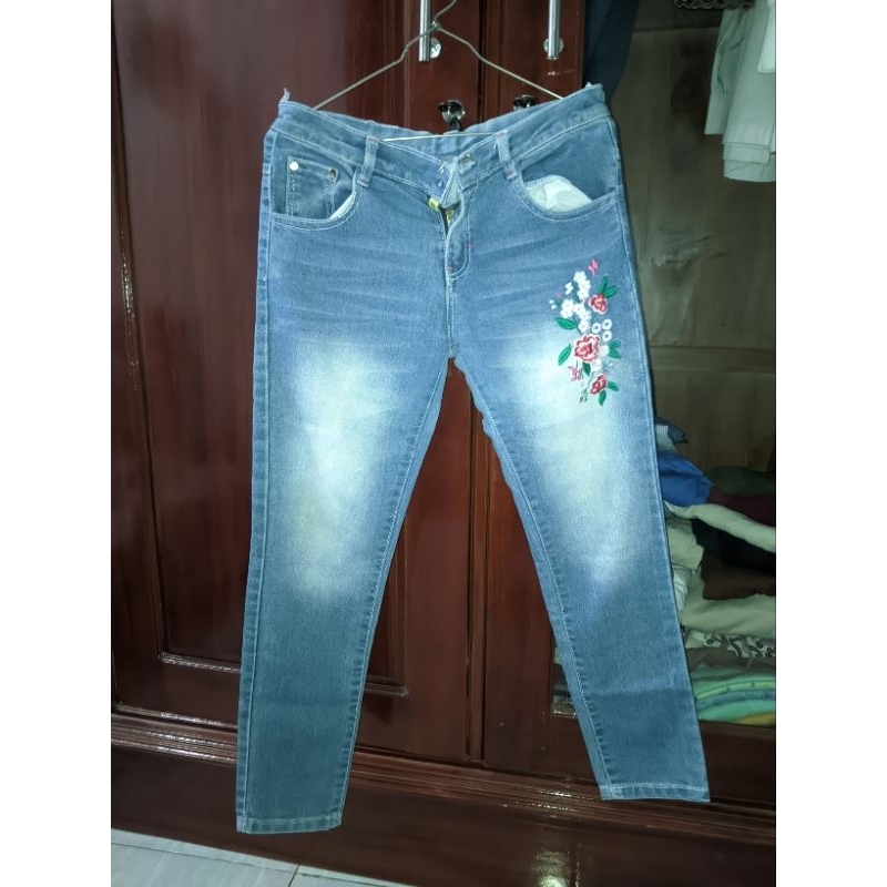 celana jeans bordir bunga