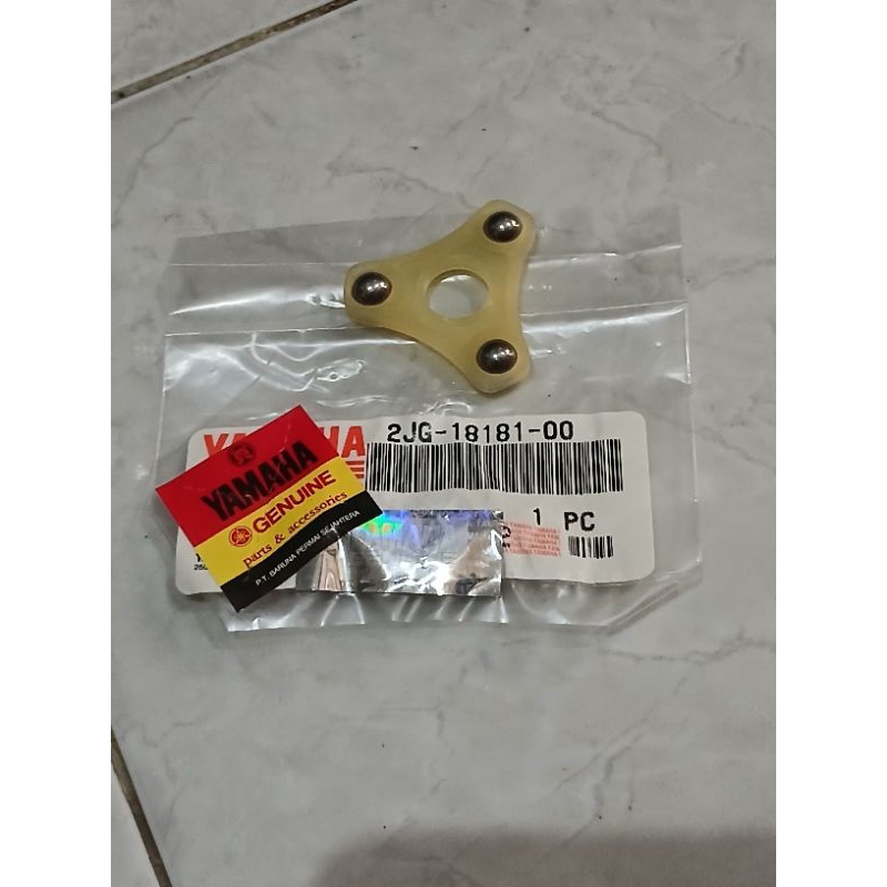 2JG - 18181 - 00 PELOR SEGITIGA AS PERSENELING KOPLING YAMAHA ALFA.SIGMA .FIZR ORIGINAL NOS JAPAN