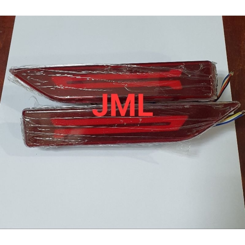 Lampu reflektor bumper belakang mobilio dan BRV lama 2017 - 2021