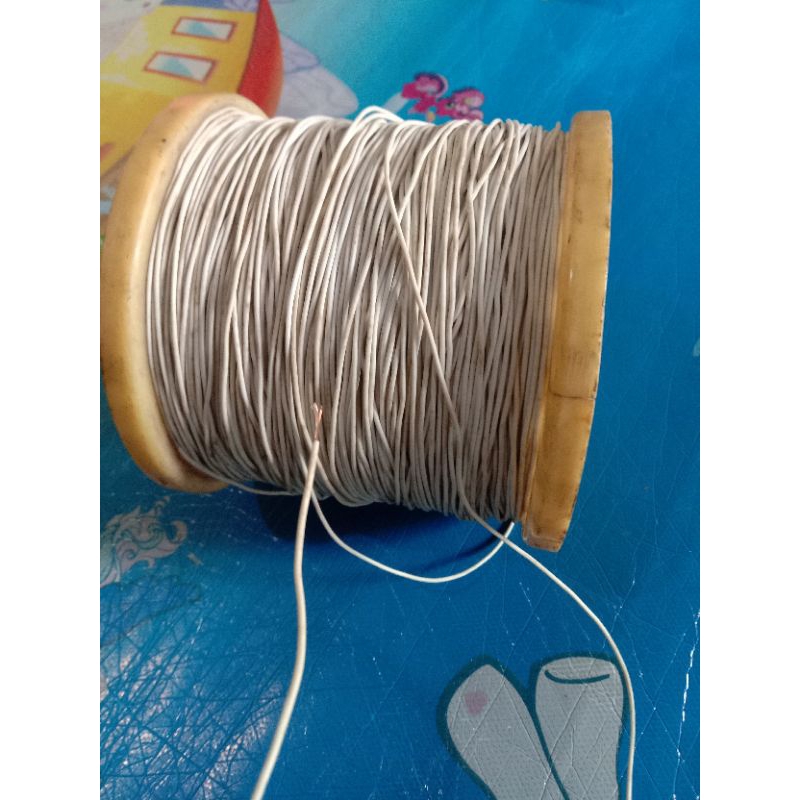 kabel tunggal serabut kecil 1x0,8 putih meteran 5m