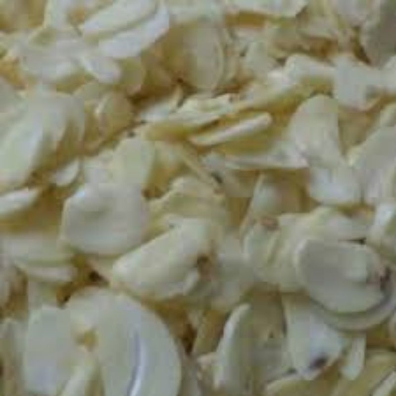 

bawang putih kupas/iris 500 g fress bergaransi