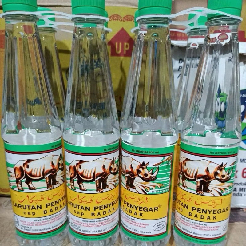

Larutan Penyegar Cap Badak Botol 500 ml