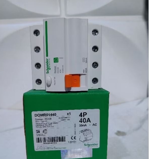 Schneider Domae RCCB 40A